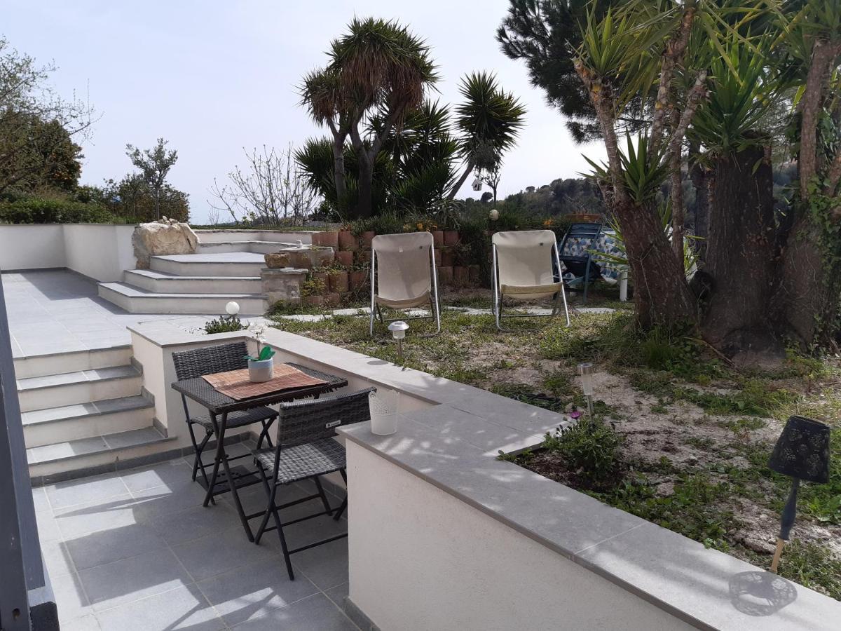 Appartement 3 Pieces Dans Villa Individuelle Falicon Exterior foto